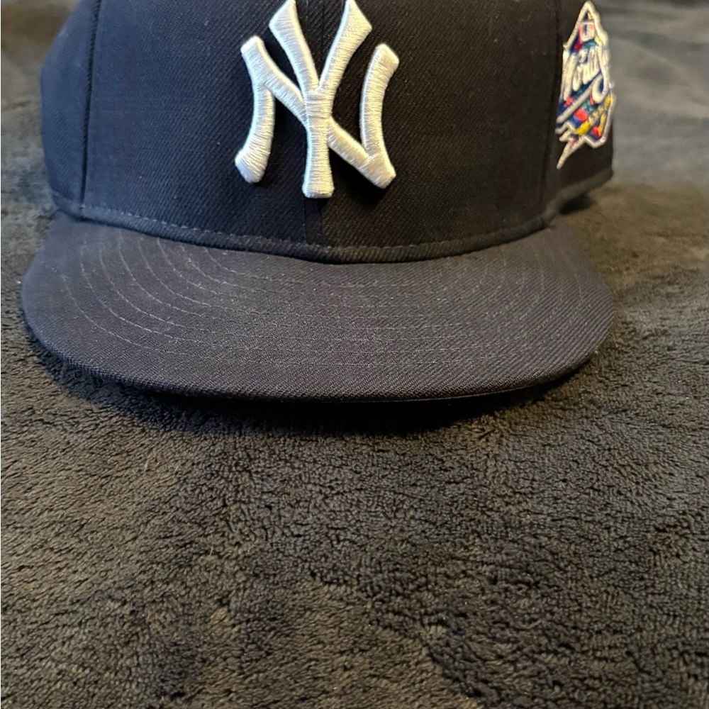 New Era New York Yankees 1998 World Series hat. 6 7/8